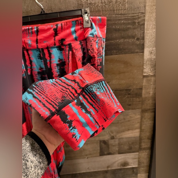 Fabletics | Multi Color Yogi Capri Yoga Pants - Picture 2 of 5